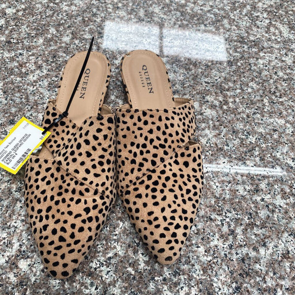 WOMENS QUEEN GEORGE CASUAL LEOPARD DEISGN SLID ON 8