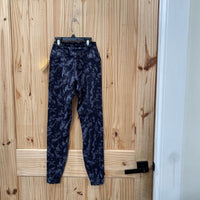 WOMENS NIKE LEGGINGS BLK/GREY XS NWT
