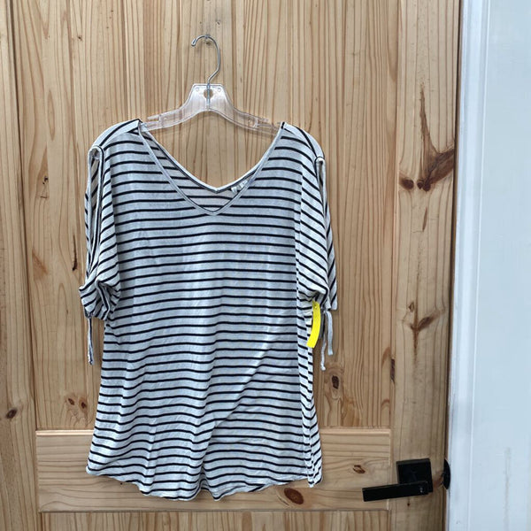 WOMENS EST. 1946 BLK/WHITE CASUAL TOP L