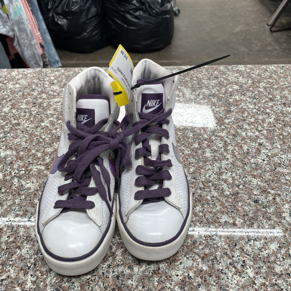 NIKE SHOES PURPLE/WHITE 7.5