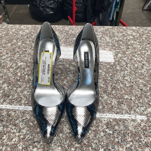 WOMENS NINE WEST SILVER/BLUE HEELS 7 1/2