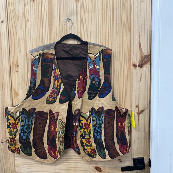 WOMENS WESTERN VEST TAUPE W/BOOTS 1X/2X