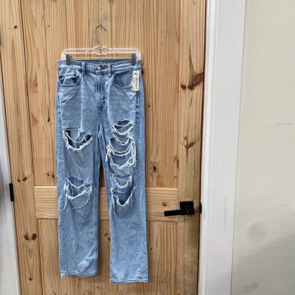 WOMENS AMERICAN EAGLE LT DENIM DIST. JEANS 6