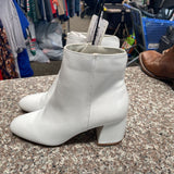 WOMENS CHINE LAUNDRY WHITE BOOTS 8 NEW