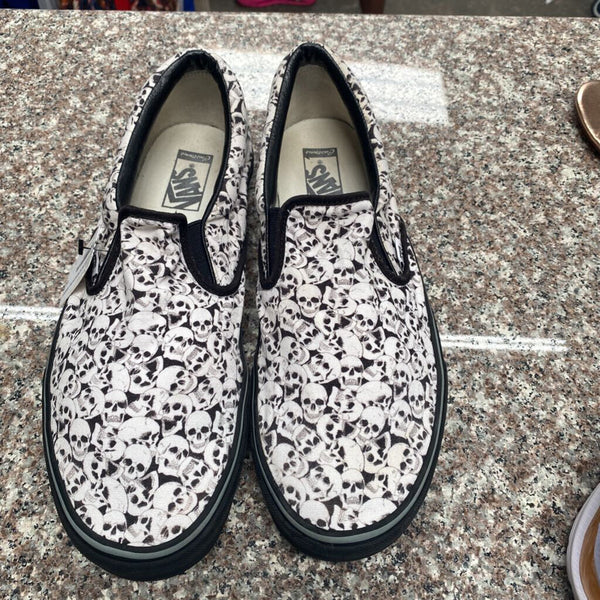 MENS VANS BLK/WHITE W./SKULLS