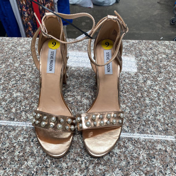 WOMENS STEVE MADDEN GOLD HEELS W/PEARLS 9 NEW