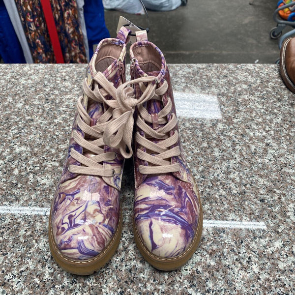 GIRLS STEVE MADDEN PURPLE/PINK MARBLE BOOTS 4