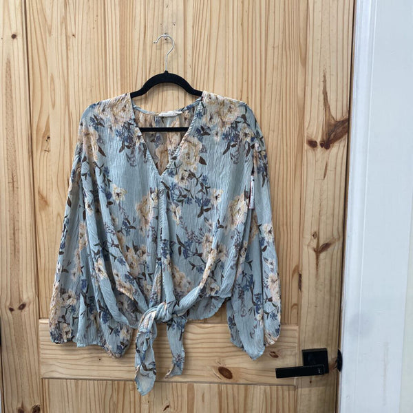 WOMENS LOVE STITCH TEAL FLORAL CASUAL TOP M