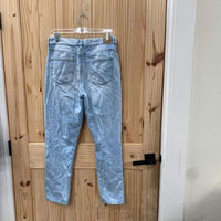 WOMENS AMERICAN EAGLE LT DENIM DIST. JEANS 8 LONG