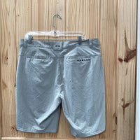 MENS OAKLEY STONE GREY SHORTS 36 NWT