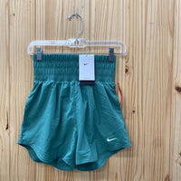 WOMENS NIKE SHORTS GREEN XS NWT