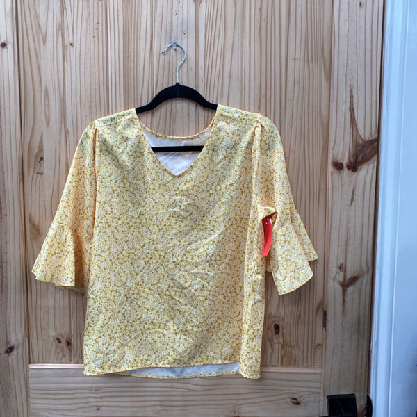 WOMENS YELLOW FLORAL TOP M