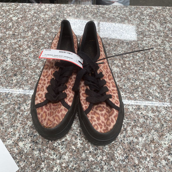 WOMENS LEOPARD SHOES 8