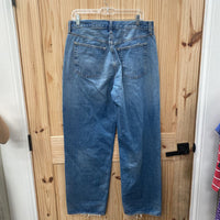 WOMENS UNIVERSAL THREAD 90S BAGGY DENIM DIST. JEANS 8 NWT