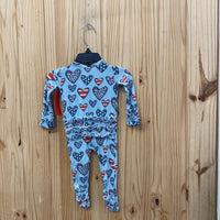 GIRLS POSH PEANUT SKY BLUE W/HEARTS SLEEPER 0/3M