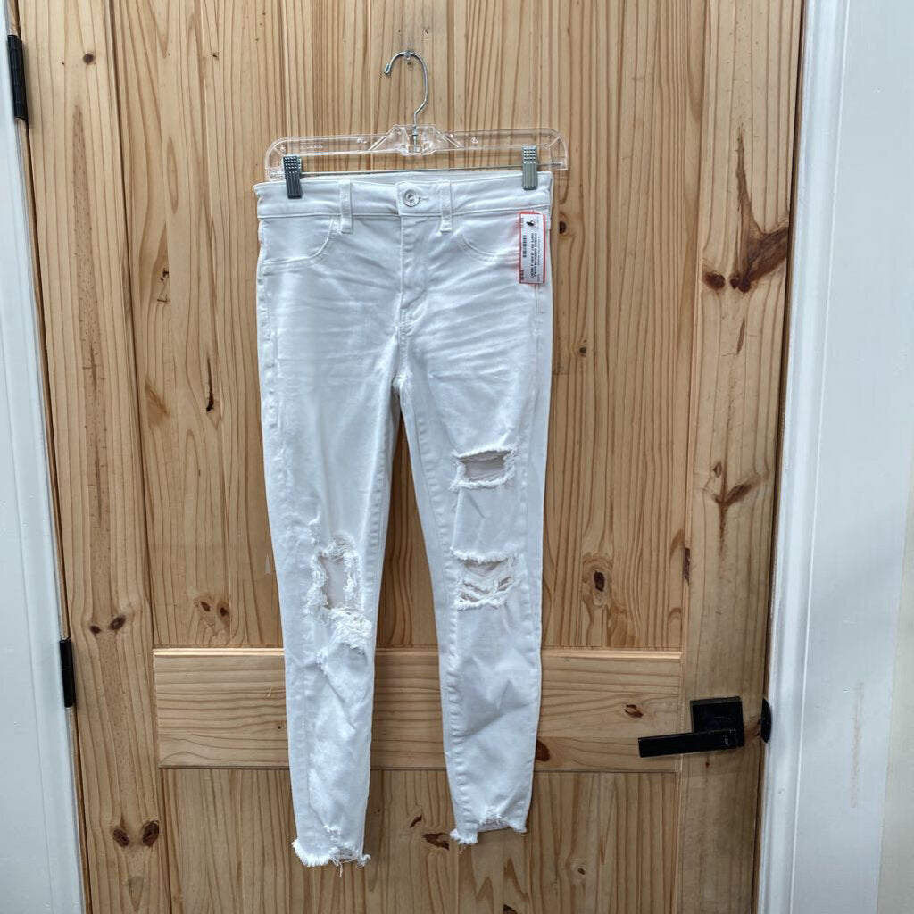 WOMENS AMERICAN EAGLE WHITE DIST. JEANS 4 SHORT