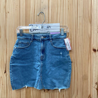 GIRLS MID RISE LT DENIM SKIRT 13/14 NWT