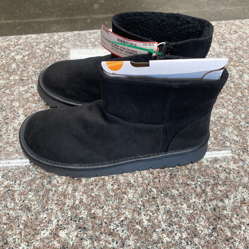 WOMENS UNIVERSAL THREAD BLK ANKLE BOOTS 9 NWT