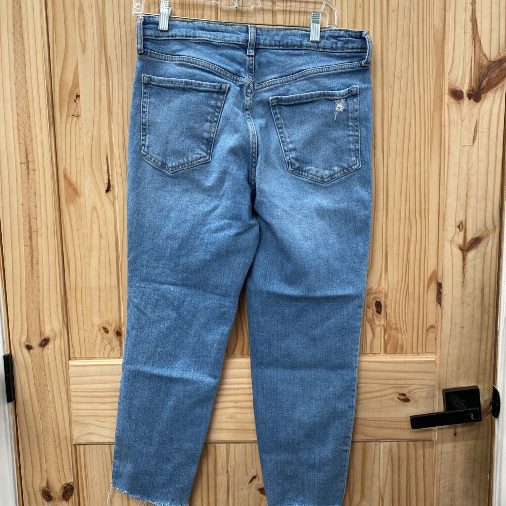WOMENS OLD NAVY LT DENIM DIST. JEANS 10