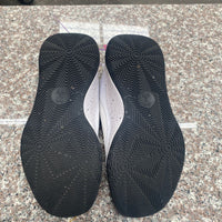 BOYS CURRY WHITE/BLK SHOES 6Y