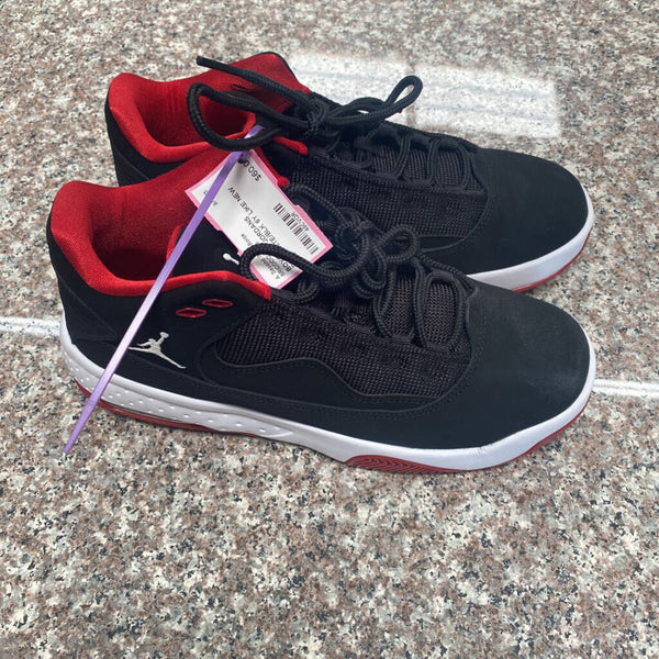 BOYS AIR JORDANS RED/WHITE/BLK 6Y LIKE NEW