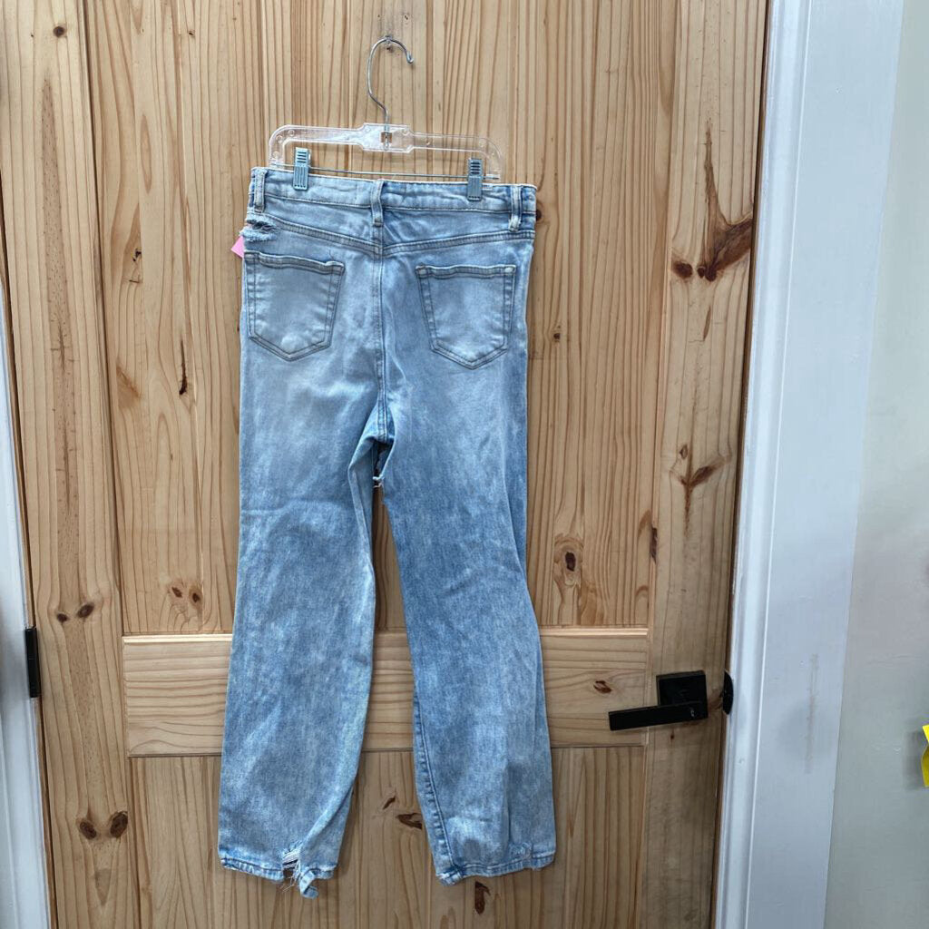 WOMENS ALMOST FAMOUS LT DENIM DIST. JEANS 3