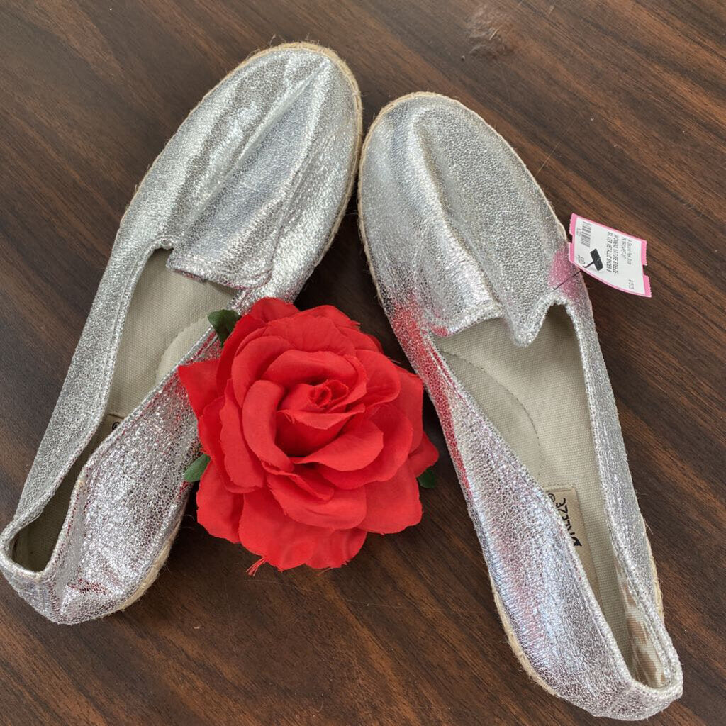 WOMENS NATURE BREEZE SILVER METALLIC SHOES 8