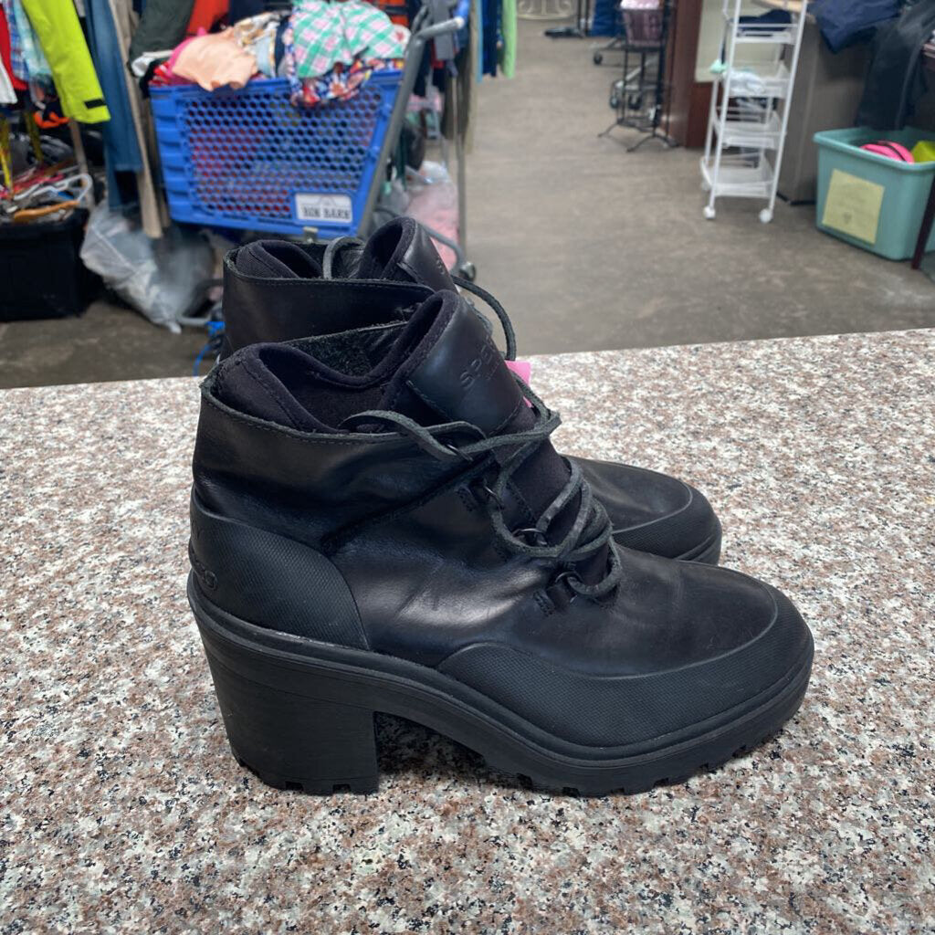 WOMENS SPERRY BLK BOOTS 9