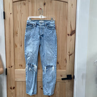WOMENS ABERCROMBIE & FITCH LT DENIM DIST JEANS 2R