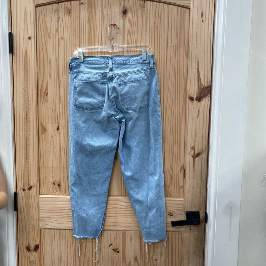 WOMENS OLD NAVY LT DENIM JEANS 4