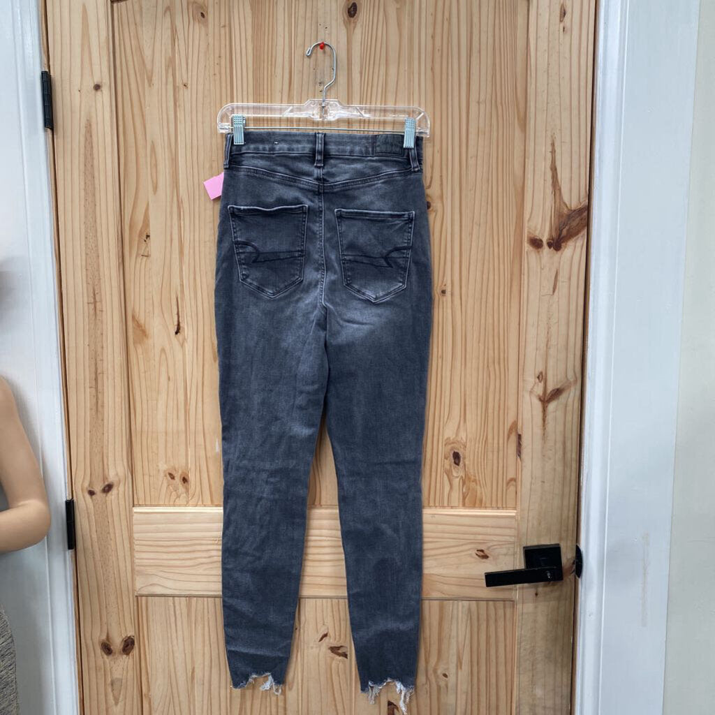 WOMENS AMERICAN EAGLE BLK DENIM DIST. JEANS 4 REGULAR