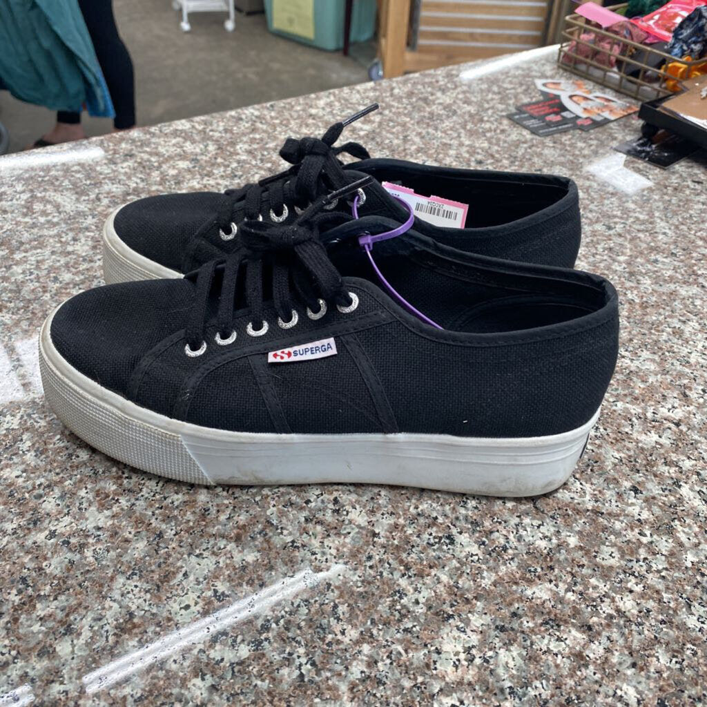 WOMENS SUPERGA BLK/WHITE SHOES 7