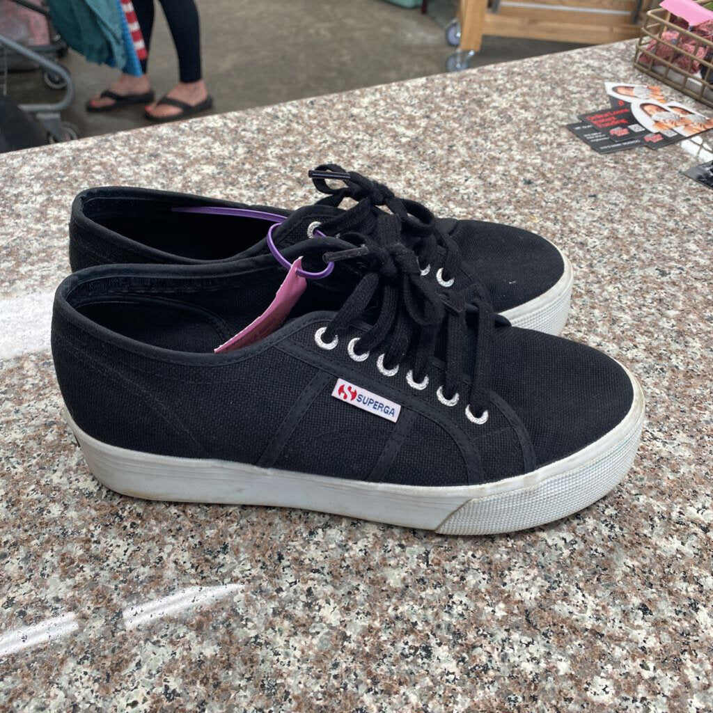 WOMENS SUPERGA BLK/WHITE SHOES 7