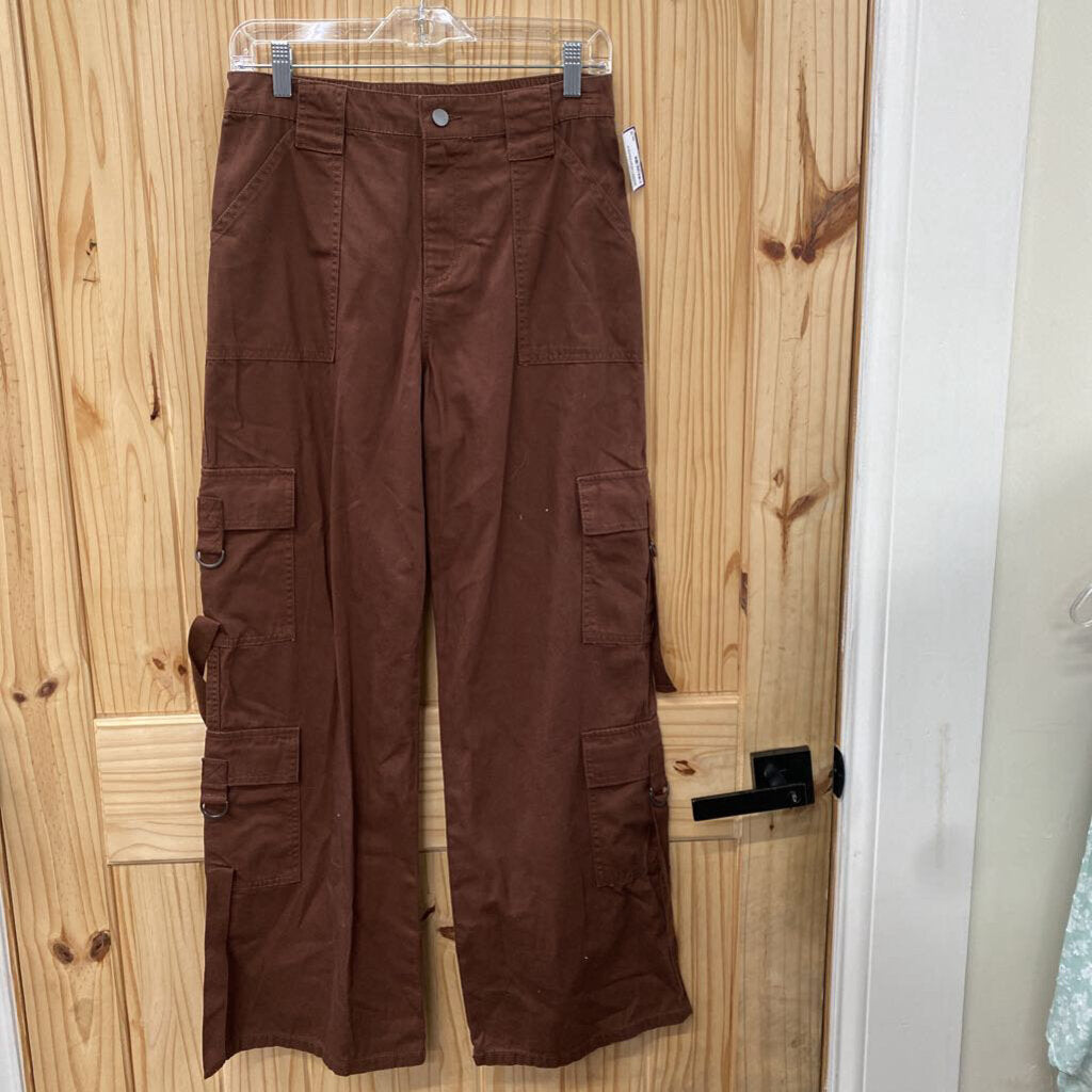 WOMENS NO BOUNDARIES BROWN CARGO PANTS S