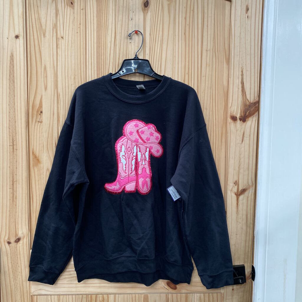 WOMENS BLK SWEATSHIRT W/PINK BOOTS/HAT L