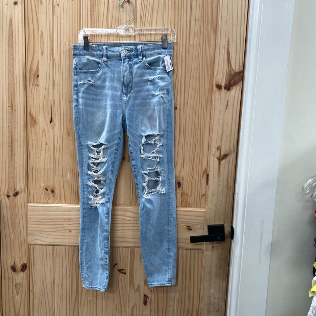 WOMENS AMERICAN EAGLE LT DENIM DIST. JEANS 8 REGULAR