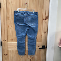 WOMENS OLD NAVY DENIM DIST. JEANS 14