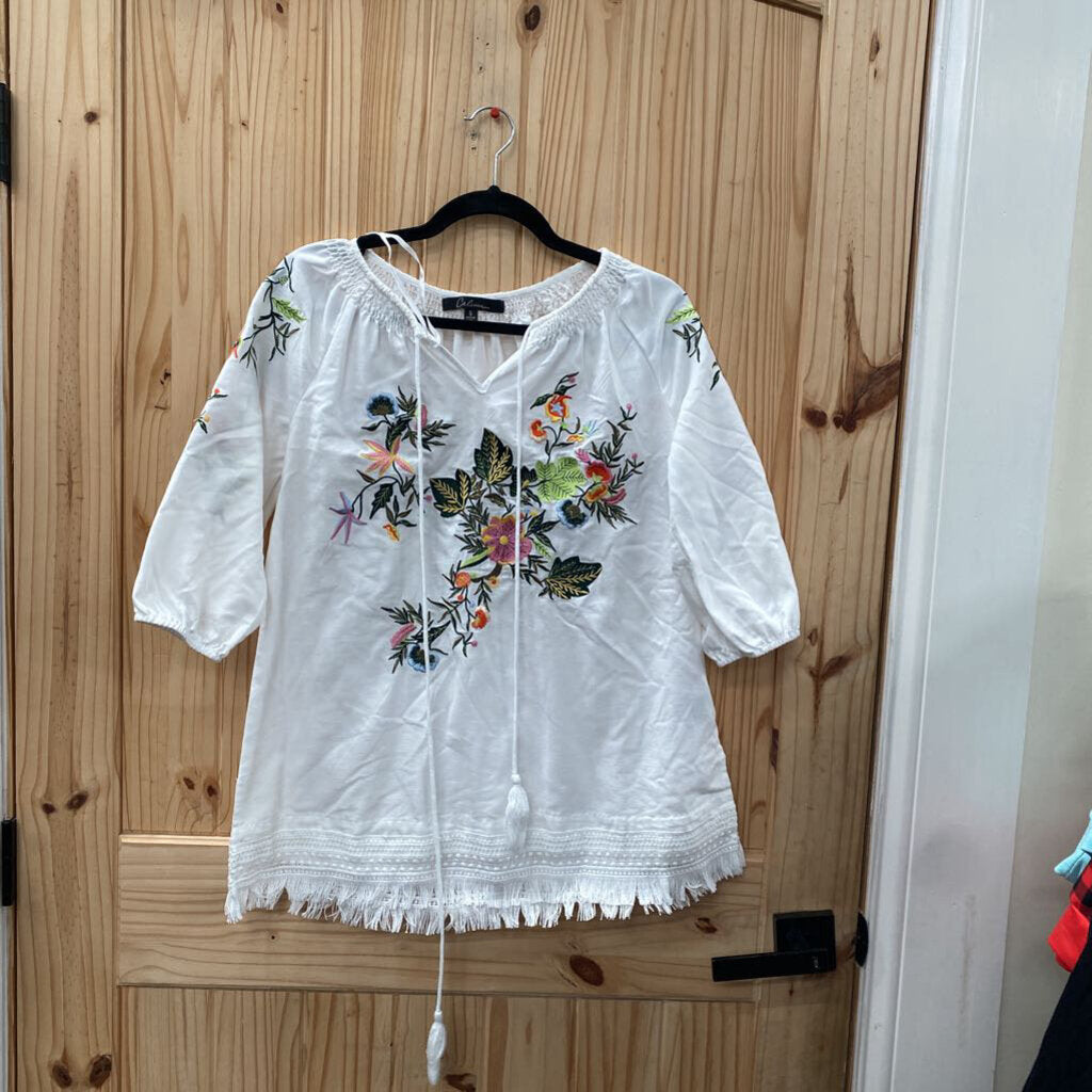 WOMENS CALEOOA WHITE FLORAL CASUAL TOP S