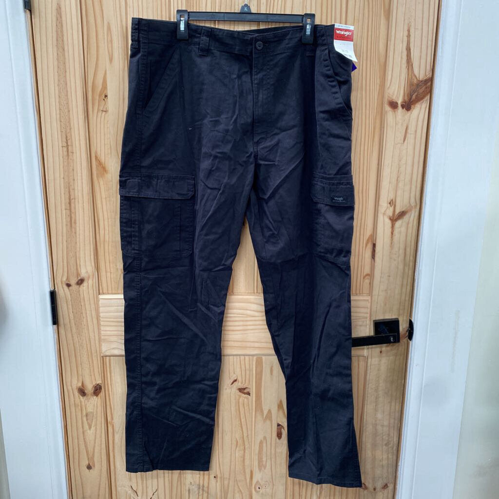 MENS WRANGLER BLK PANTS 38X34 NWT