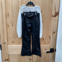 GIRLS BTWEEN 2PC SET BLK/WHITE W/HEART 7 (HAS DISCOLOR ON PANTS)