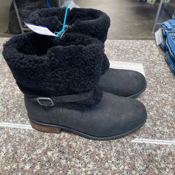 WOMENS UGG BLK BOOTS 8.5