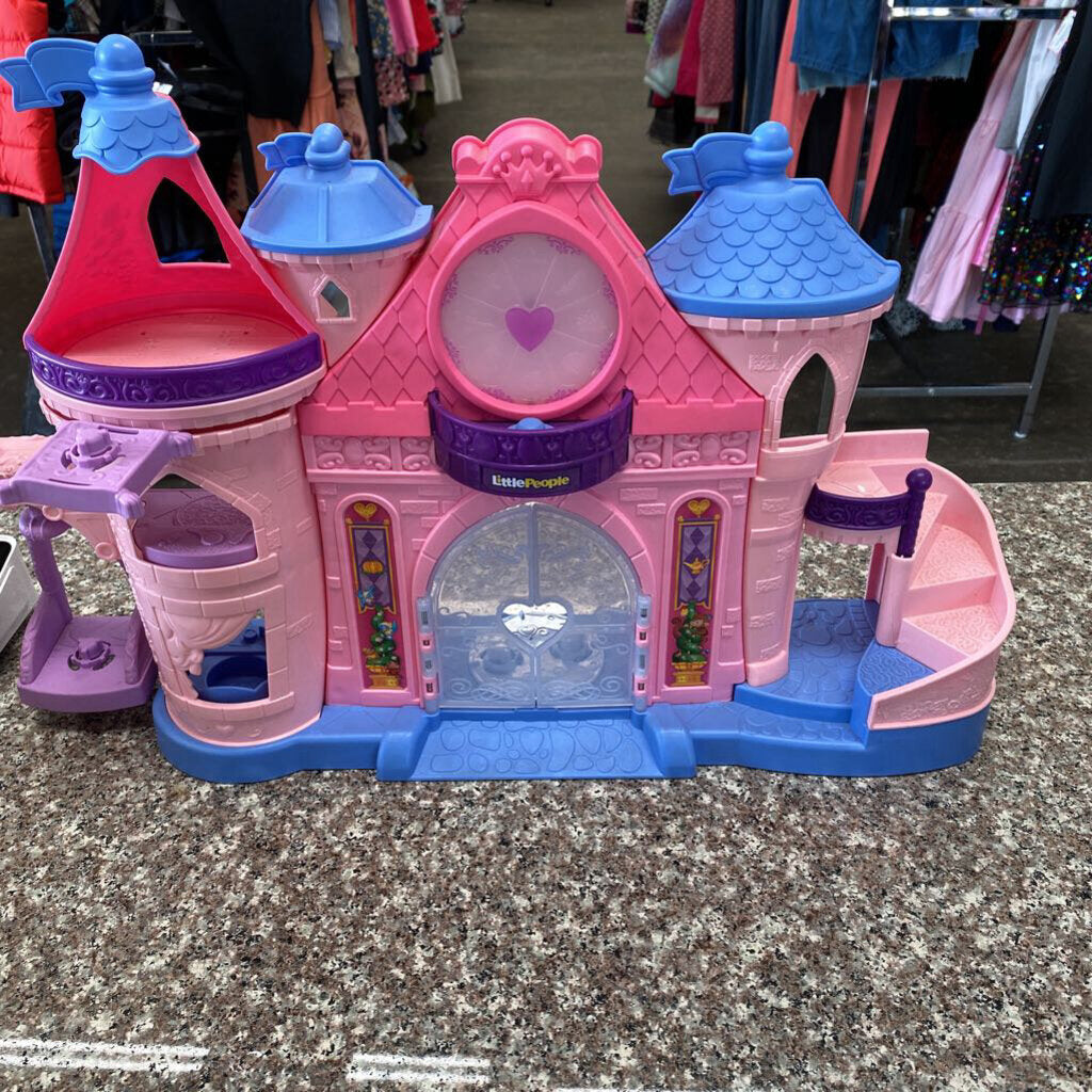 LITTLE PEOPLE CASTLE