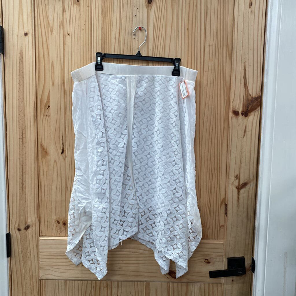 WOMENS MAURICES WHITE SKIRT 2