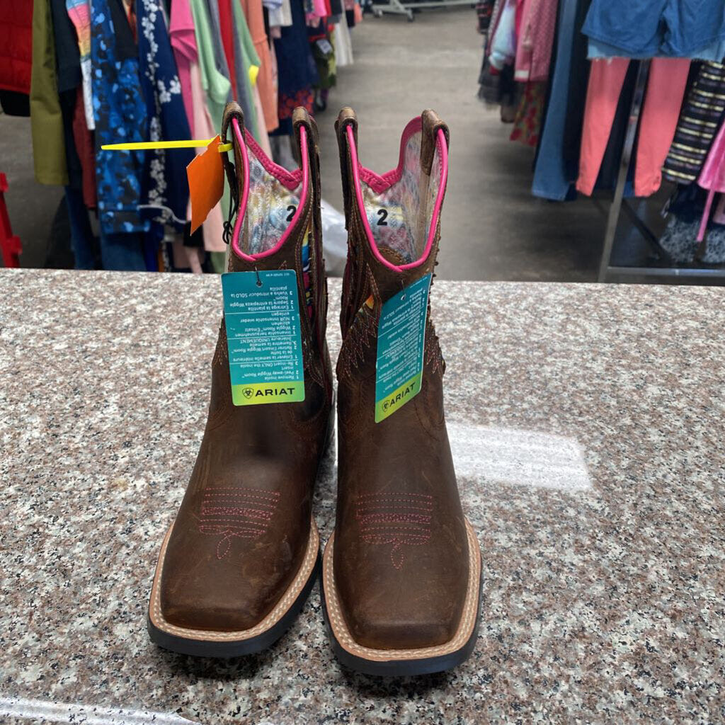 GIRLS ARIAT BROWN BOOTS 2 NWT