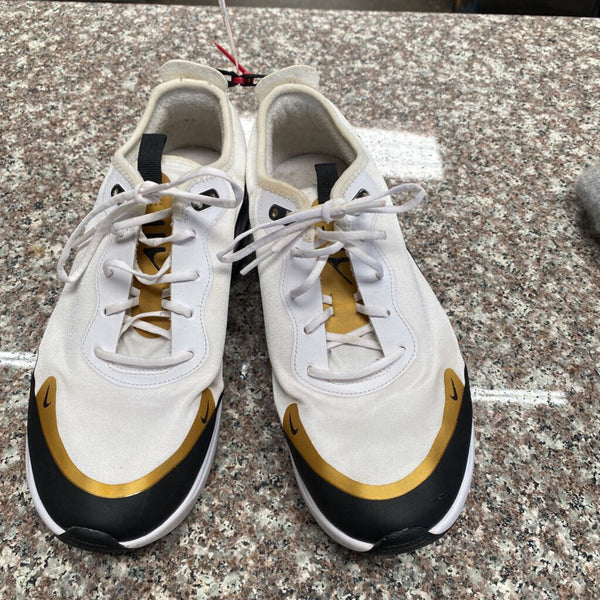 BOYS BLK/WHITE/GLD SHOES 8.5