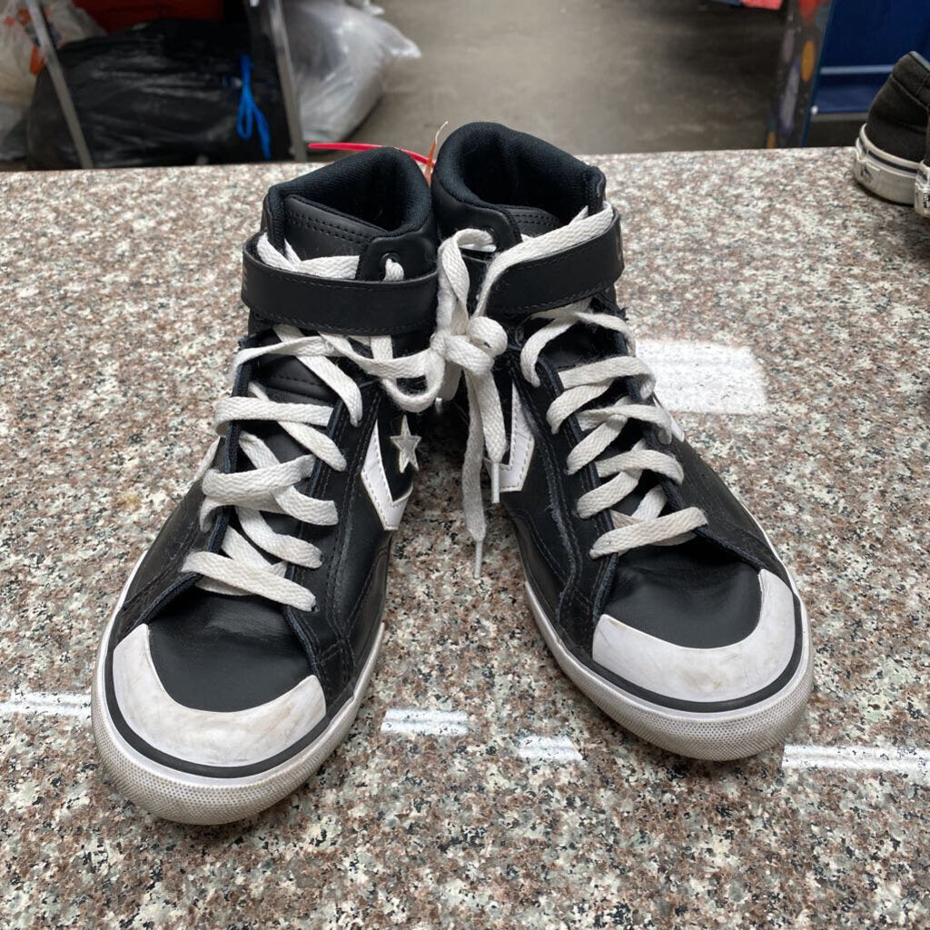 CONVERSE BLK/WHITE 5