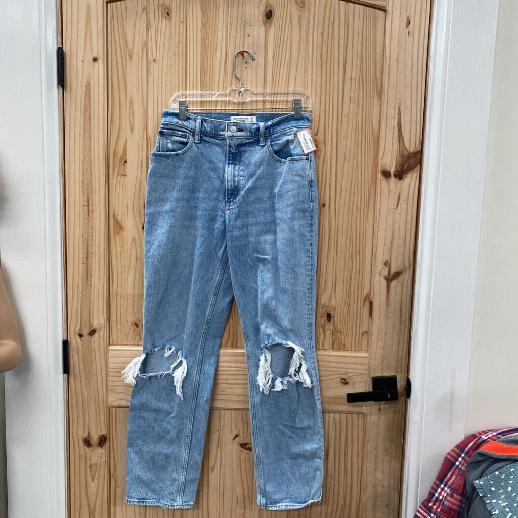 WOMENS ABERCROMBIE & FITCH LT DENIM DIST. JEANS 6R
