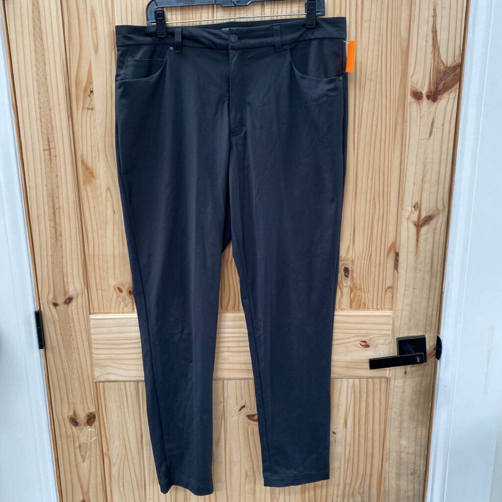 MENS VRST BLACK SLACKS 36X32