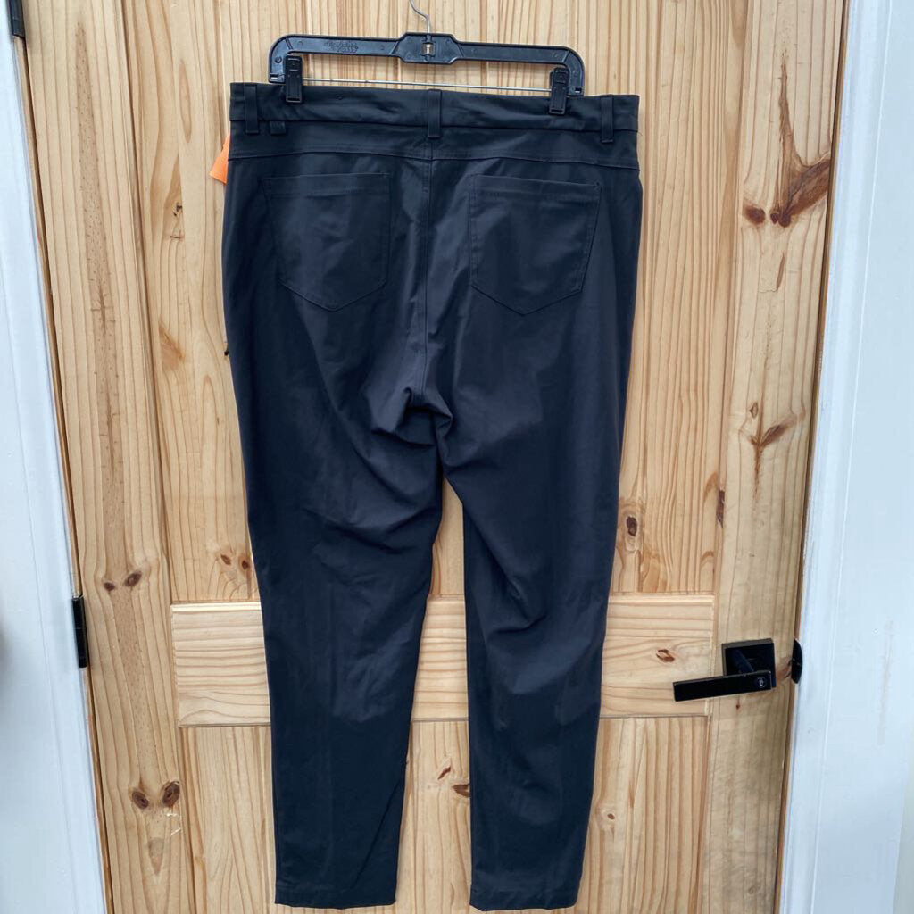 MENS VRST BLACK SLACKS 36X32