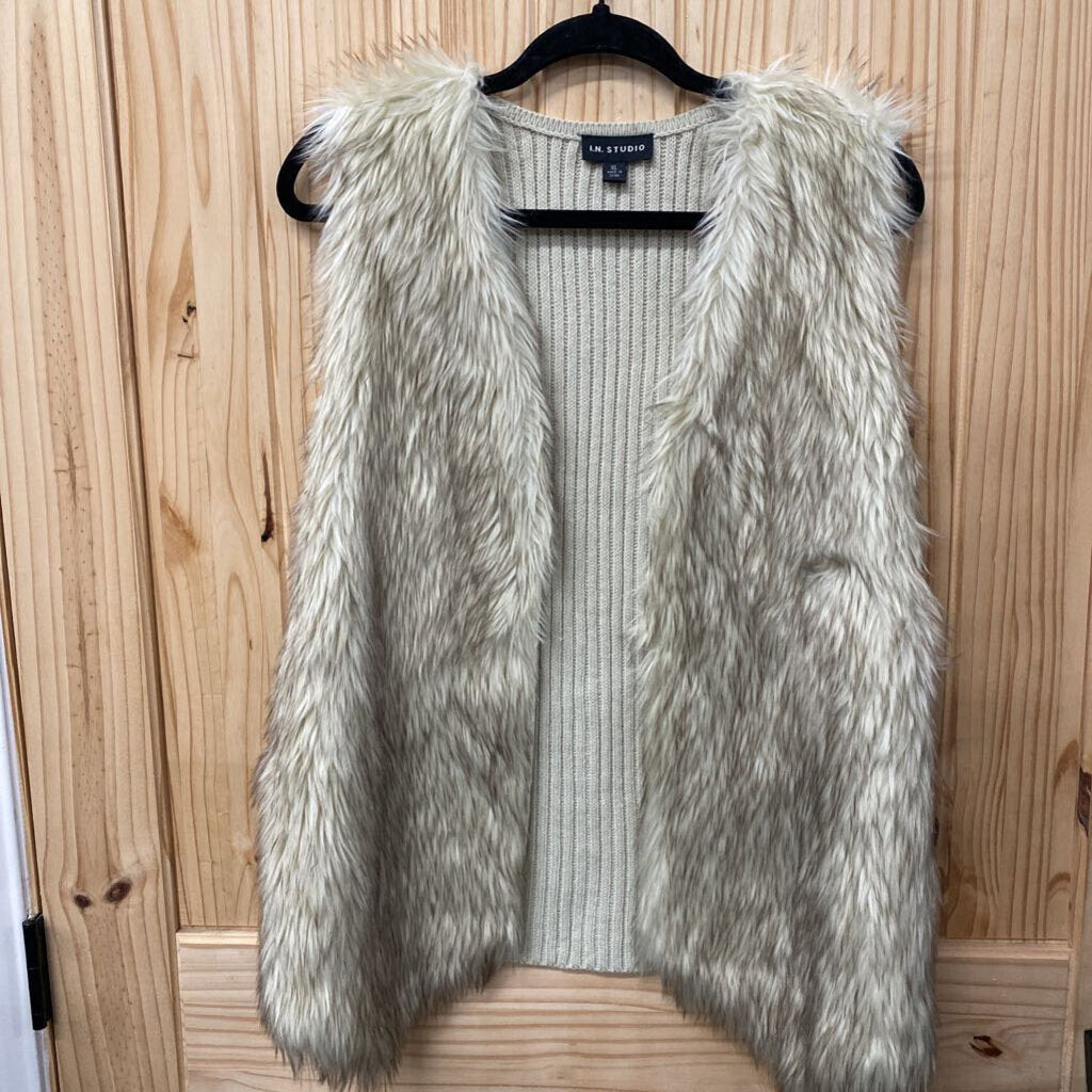 WOMENS IN STUDIO LT TAN VEST W/FUR XL
